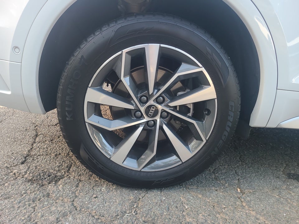 2024 Audi Q5 S line Prestige