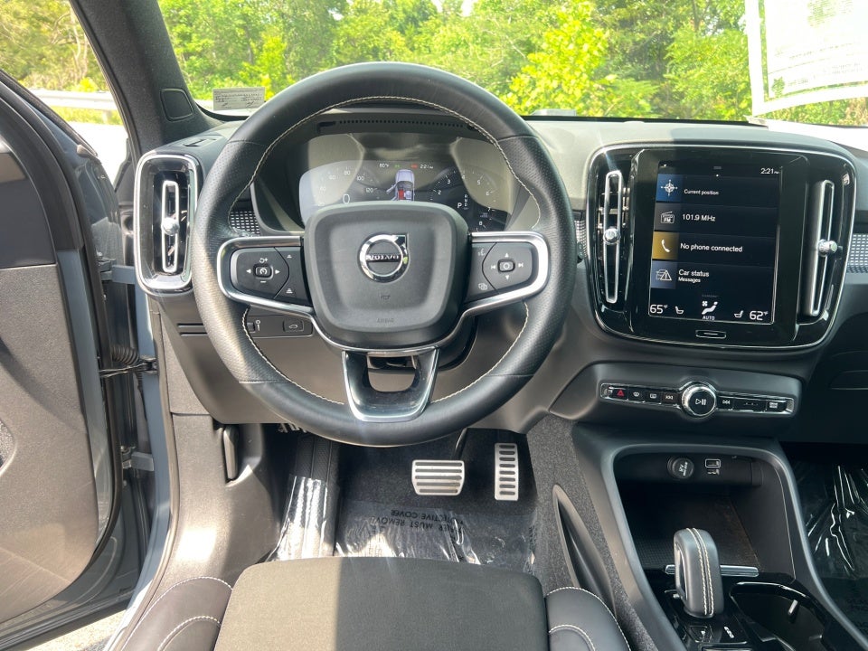 2021 Volvo XC40 R-Design