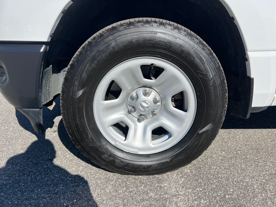 2024 RAM 1500 Tradesman Quad Cab 4x4 6'4" Box