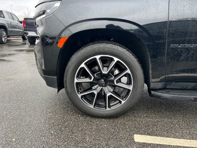 2023 Chevrolet Suburban 4WD RST