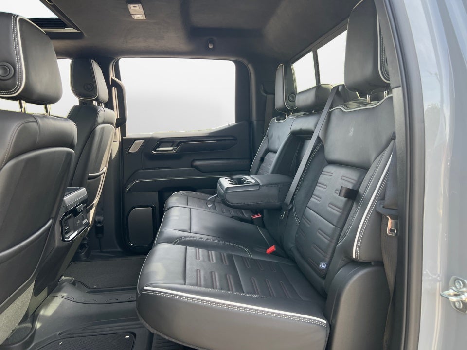 2025 GMC Sierra 1500 4WD Crew Cab Short Box AT4X