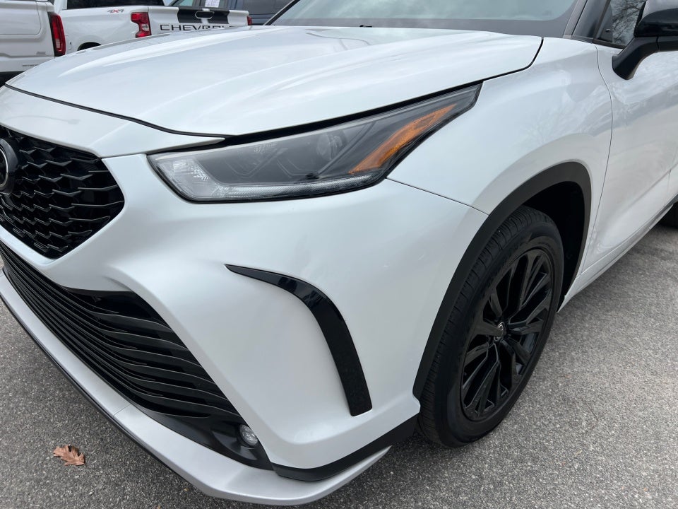 2023 Toyota Highlander XSE