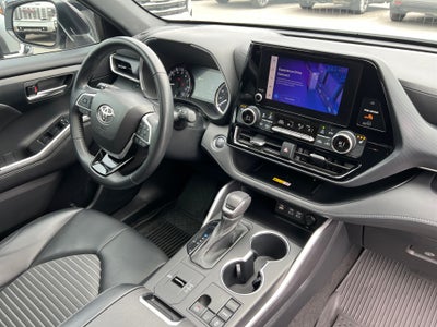 2023 Toyota Highlander XSE